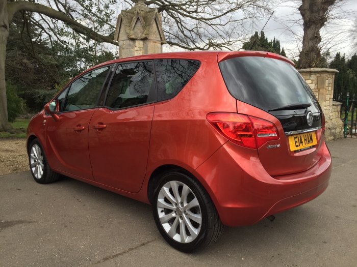 Vauxhall Meriva 1.4i 16V SE 5dr MPV Petrol Red