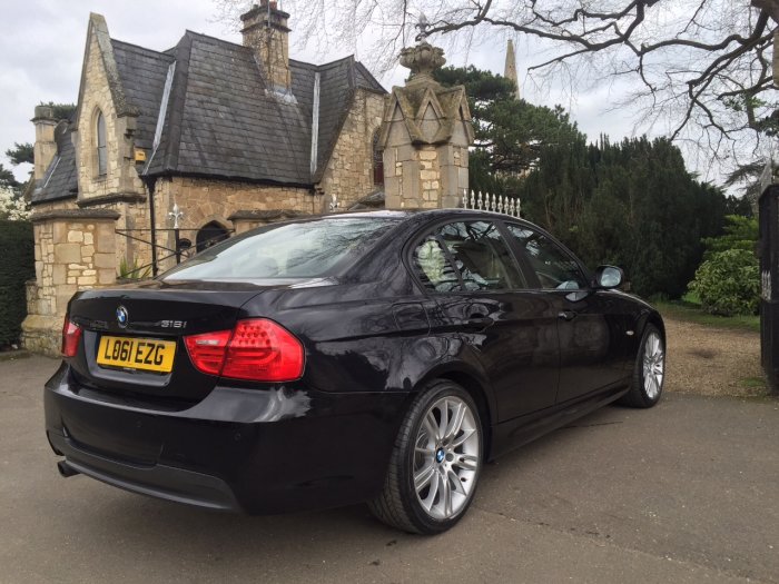 BMW 3 Series 2.0 318i Performance Edition 4dr Saloon Petrol Black