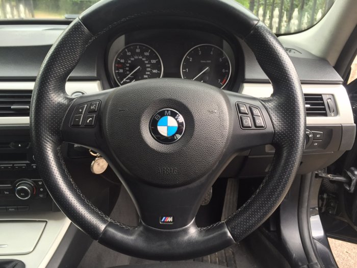BMW 3 Series 2.0 318i Performance Edition 4dr Saloon Petrol Black