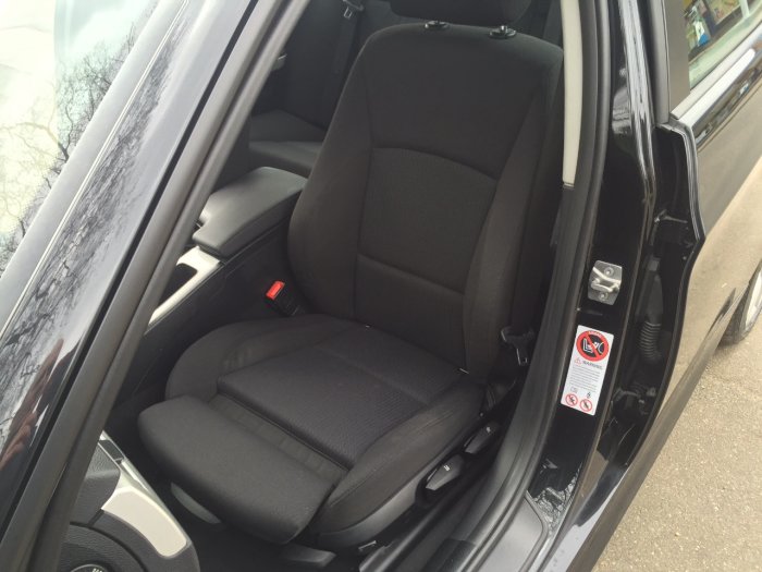 BMW 3 Series 2.0 318i Performance Edition 4dr Saloon Petrol Black