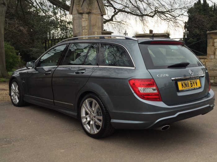 Mercedes-Benz C Class 2.1 C220 CDI BlueEFFICIENCY Sport 5dr Auto Estate Diesel Grey