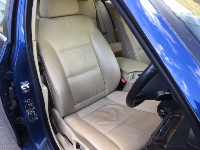 BMW 5 Series 2.0 520d SE 5dr Estate Diesel Blue
