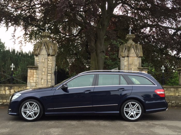 Mercedes-Benz E Class 3.0 E350 SPORT CDI BLUEEF-CY 7 SEATER Estate Diesel Blue