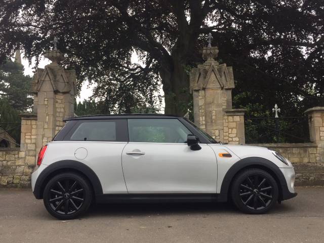 2015 Mini Hatchback 1.5 Cooper D 3dr