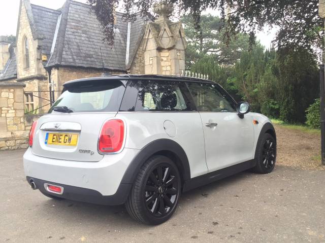 2015 Mini Hatchback 1.5 Cooper D 3dr