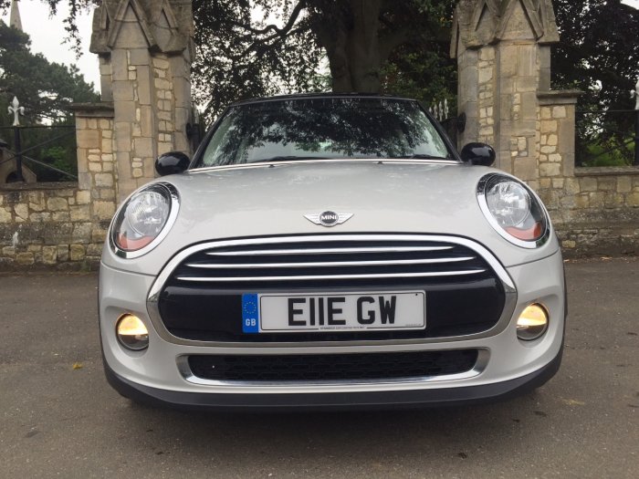 Mini Hatchback 1.5 Cooper D 3dr Hatchback Diesel Silver