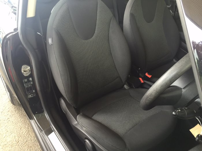 Mini Hatchback 1.6 First Cooper S wheels Hatchback Petrol Black