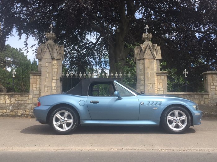 BMW Z3 1.9 8V 2dr Convertible Petrol Atlantic Blue