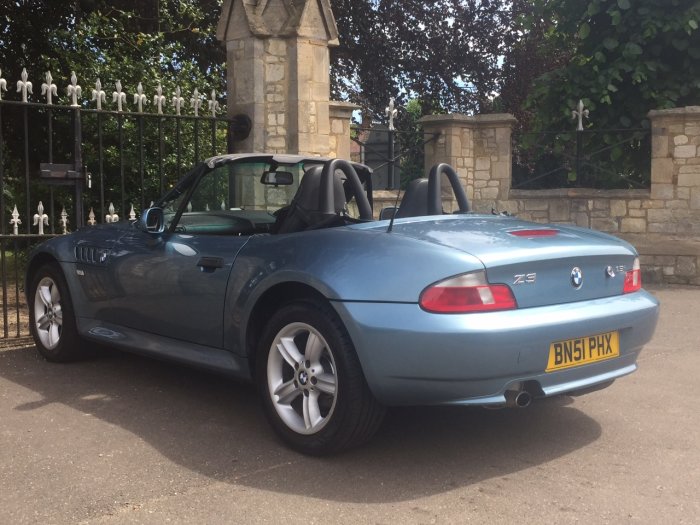 BMW Z3 1.9 8V 2dr Convertible Petrol Atlantic Blue