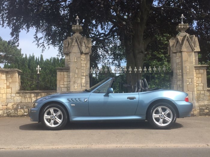 BMW Z3 1.9 8V 2dr Convertible Petrol Atlantic Blue