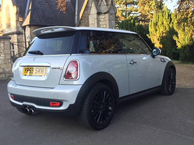 2009 Mini Hatchback 1.6 Cooper S Camden 3dr