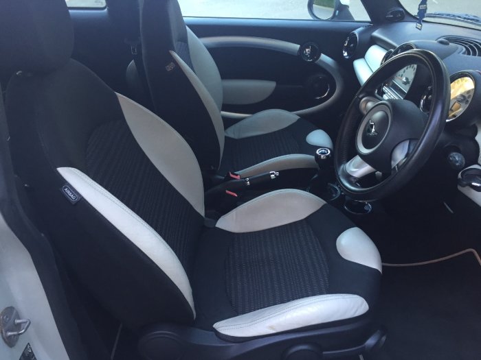 Mini Hatchback 1.6 Cooper S Camden 3dr Hatchback Petrol Silver