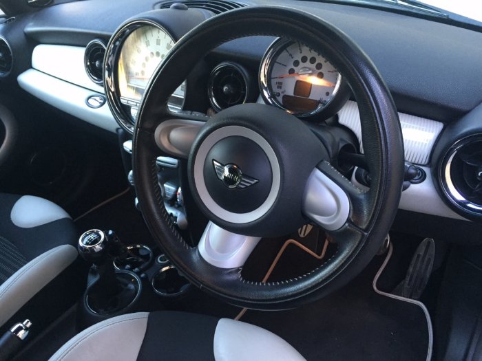 Mini Hatchback 1.6 Cooper S Camden 3dr Hatchback Petrol Silver
