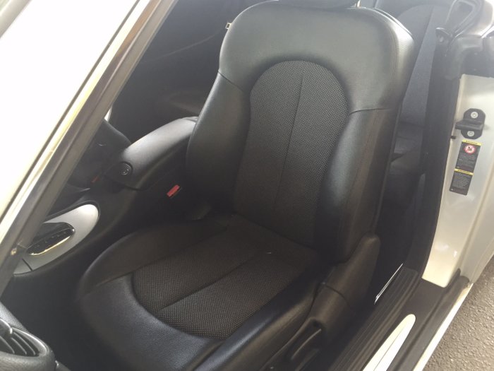 Mercedes-Benz CLK 2.1 220 CDi Avantgarde 2dr Tip Auto Coupe Diesel Silver