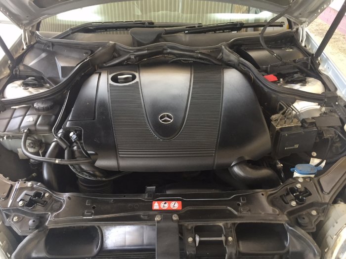 Mercedes-Benz CLK 2.1 220 CDi Avantgarde 2dr Tip Auto Coupe Diesel Silver