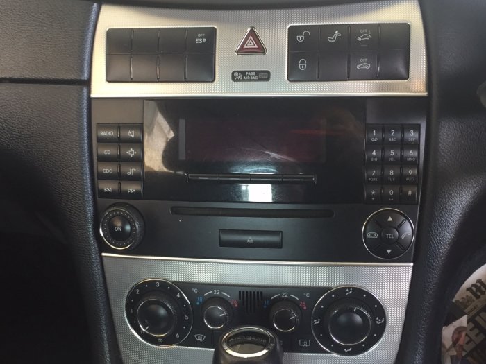 Mercedes-Benz CLK 2.1 220 CDi Avantgarde 2dr Tip Auto Coupe Diesel Silver