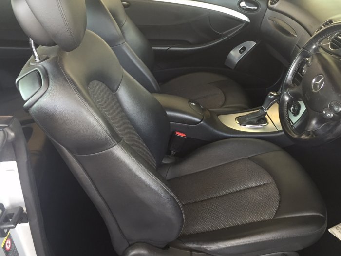 Mercedes-Benz CLK 2.1 220 CDi Avantgarde 2dr Tip Auto Coupe Diesel Silver