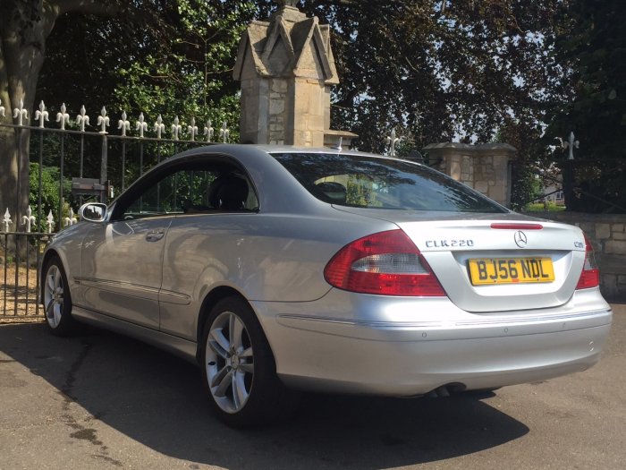 Mercedes-Benz CLK 2.1 220 CDi Avantgarde 2dr Tip Auto Coupe Diesel Silver
