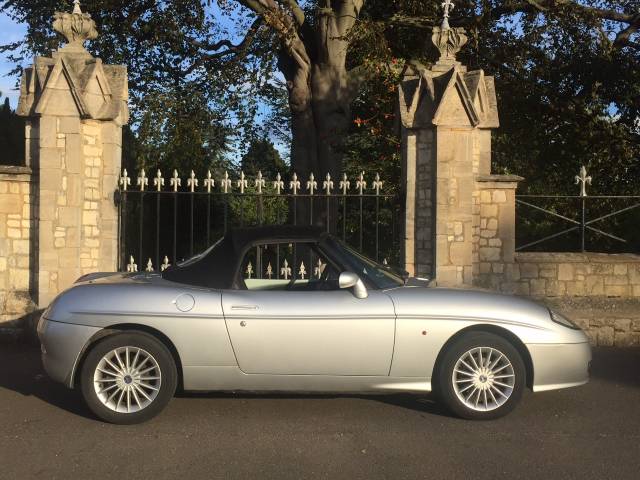 2005 Fiat Barchetta 1.8 16V 2dr left hand drive