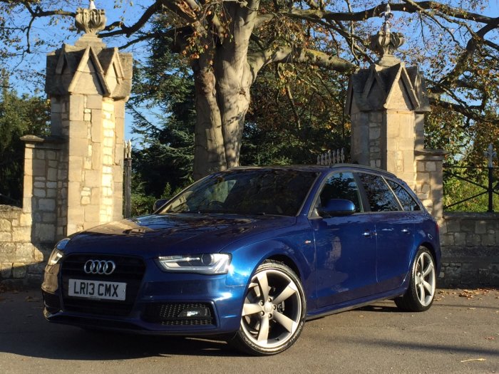 Audi A4 2.0 TDI 143 Black Edition 5dr Estate Diesel Scuba Blue