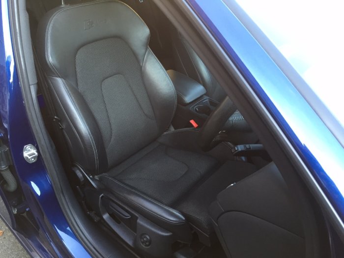 Audi A4 2.0 TDI 143 Black Edition 5dr Estate Diesel Scuba Blue