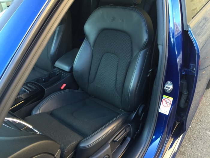 Audi A4 2.0 TDI 143 Black Edition 5dr Estate Diesel Scuba Blue