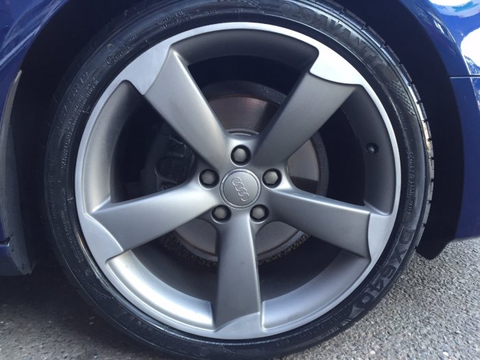 Audi A4 2.0 TDI 143 Black Edition 5dr Estate Diesel Scuba Blue