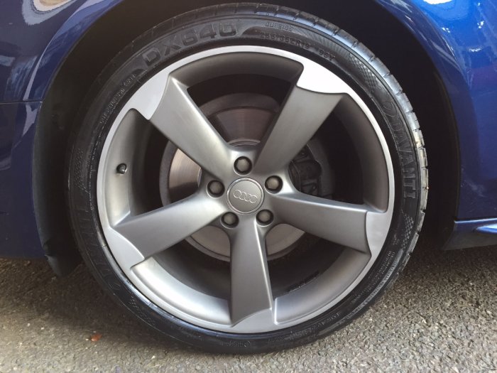 Audi A4 2.0 TDI 143 Black Edition 5dr Estate Diesel Scuba Blue