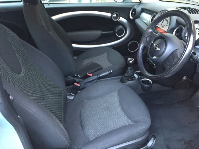 Mini Hatchback 1.6 One D 3dr Hatchback Diesel Blue