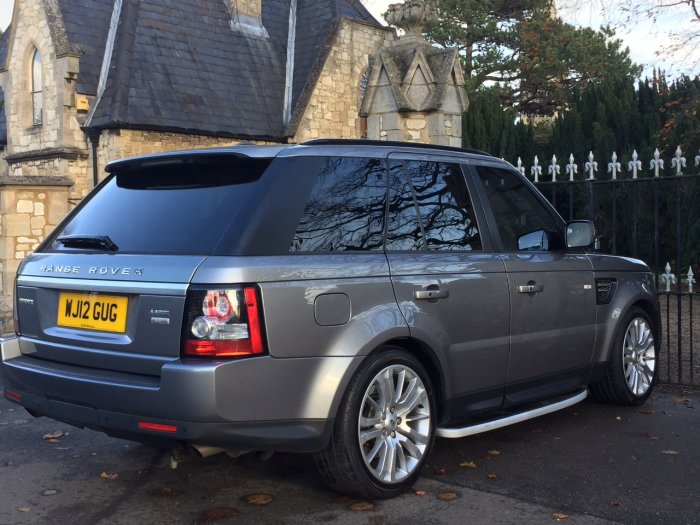 Land Rover Range Rover Sport 3.0 SDV6 HSE 5dr Auto Estate Diesel Grey