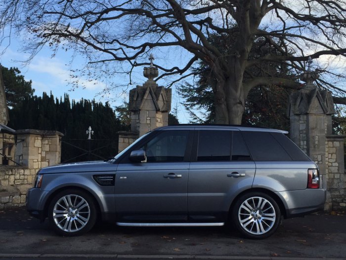 Land Rover Range Rover Sport 3.0 SDV6 HSE 5dr Auto Estate Diesel Grey