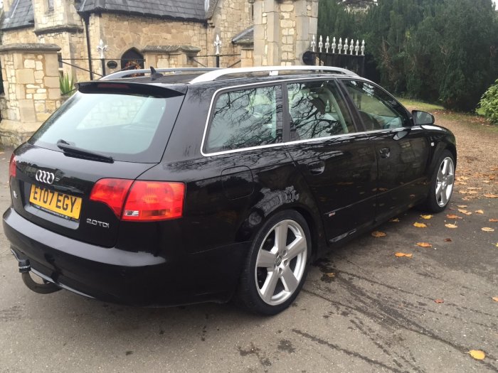 Audi A4 2.0 TDi TDV S Line 5dr Estate Diesel Black