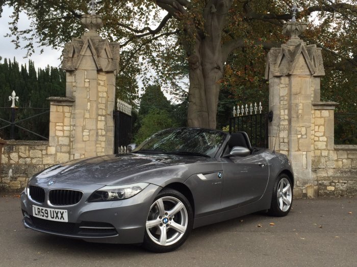 BMW Z4 2.5 23i sDrive 2dr Convertible Petrol Grey