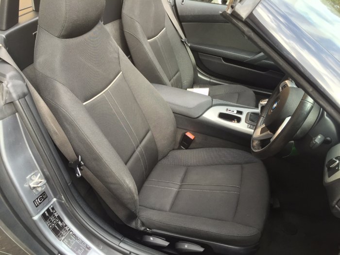BMW Z4 2.5 23i sDrive 2dr Convertible Petrol Grey