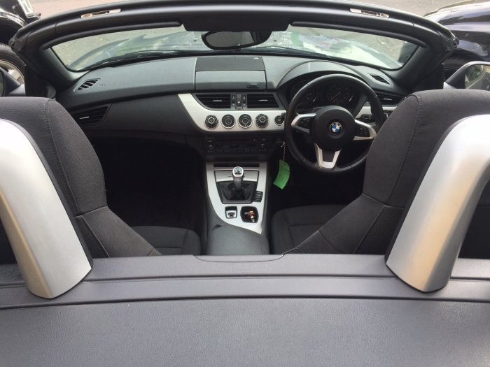 BMW Z4 2.5 23i sDrive 2dr Convertible Petrol Grey