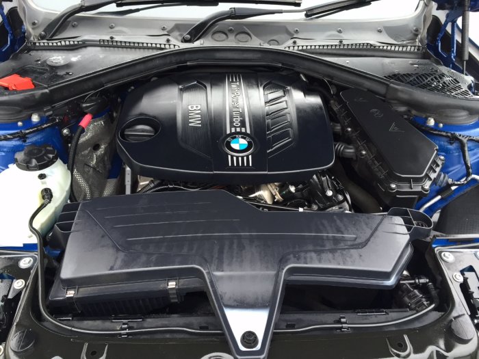 BMW 3 Series 318d 2.0 M Sport 4dr Saloon Diesel Blue