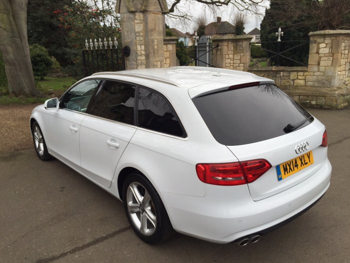 Audi A4 2.0 TDI Ultra 163 SE Technik Leather Sat Nav Estate Diesel White