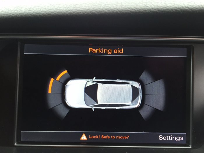 Audi A4 2.0 TDI Ultra 163 SE Technik Leather Sat Nav Estate Diesel White