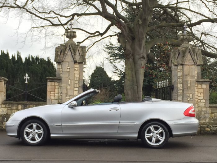 Mercedes-Benz CLK 3.2 320 Avantgarde 2dr Tip Auto Convertible Petrol Silver