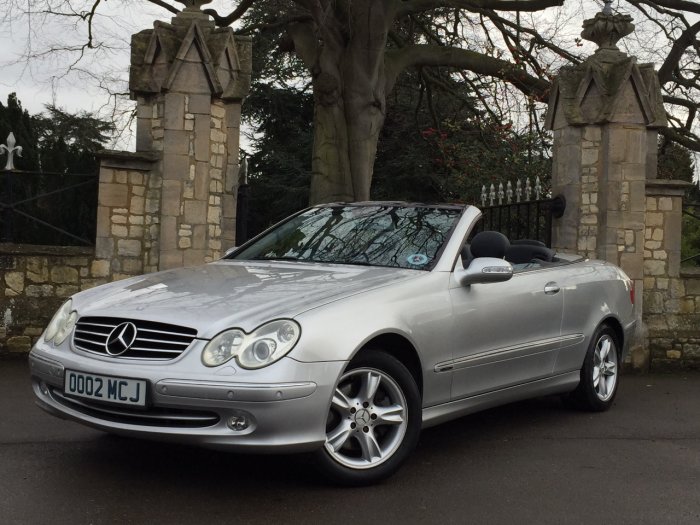 Mercedes-Benz CLK 3.2 320 Avantgarde 2dr Tip Auto Convertible Petrol Silver