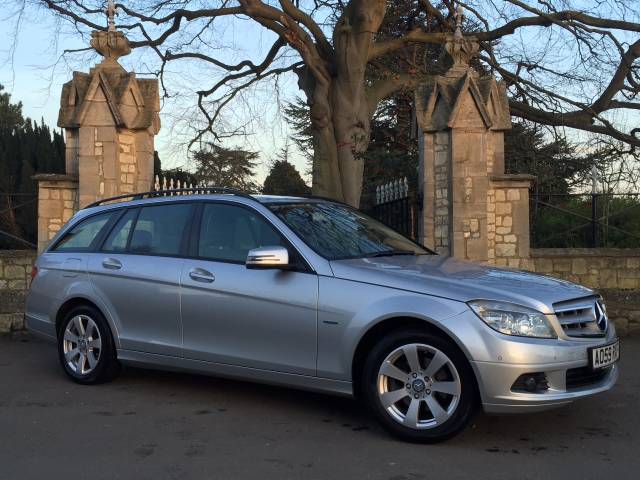 Mercedes-Benz C Class 1.6 C180K BlueEFFICIENCY SE 5dr Auto Estate Petrol Silver