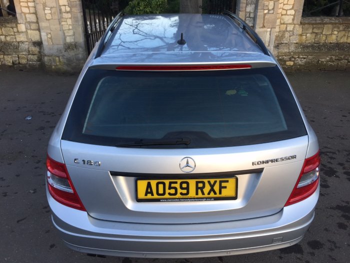 Mercedes-Benz C Class 1.6 C180K BlueEFFICIENCY SE 5dr Auto Estate Petrol Silver
