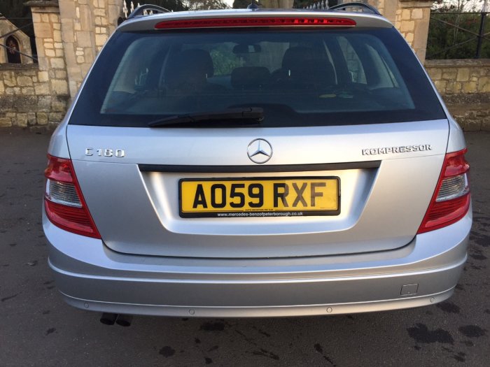 Mercedes-Benz C Class 1.6 C180K BlueEFFICIENCY SE 5dr Auto Estate Petrol Silver