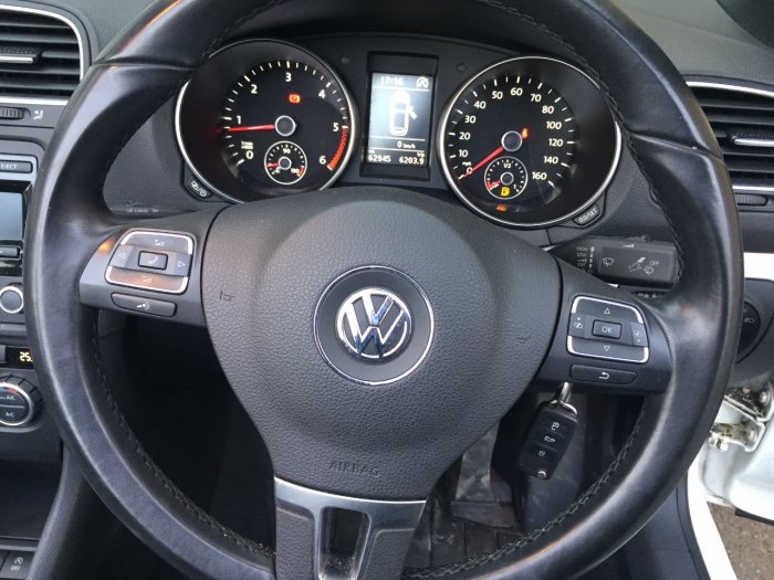 Volkswagen Golf 1.6 TDI BlueMotion Tech SE 2dr Hatchback Diesel White