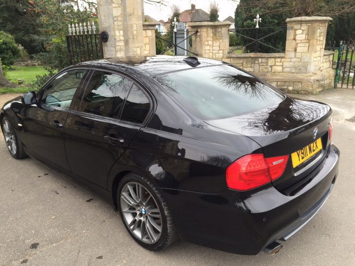 BMW 3 Series 2.0 318d Sport Plus Edition 4dr Saloon Diesel Black