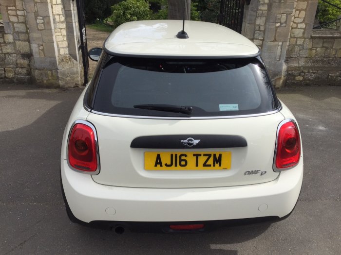 Mini Hatchback 1.5 One D 3dr Hatchback Diesel White