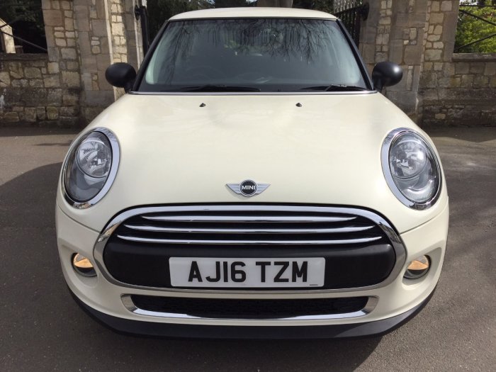 Mini Hatchback 1.5 One D 3dr Hatchback Diesel White