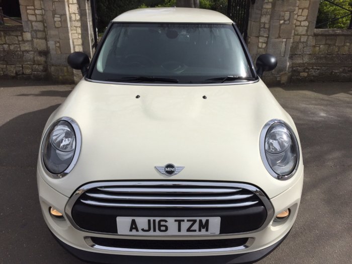 Mini Hatchback 1.5 One D 3dr Hatchback Diesel White