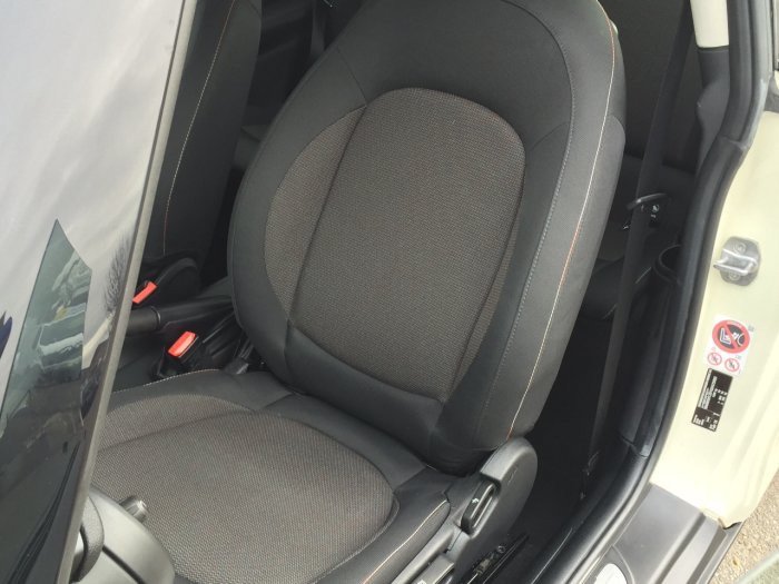 Mini Hatchback 1.5 One D 3dr Hatchback Diesel White