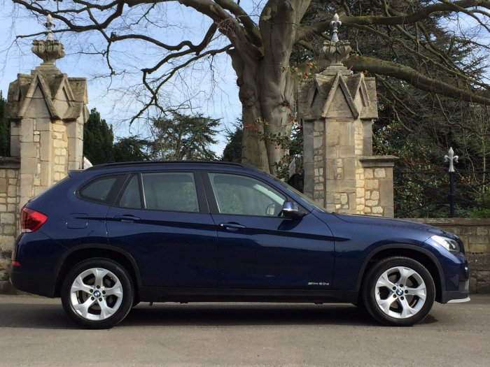 BMW X1 2.0 sDrive 20d EfficientDynamics Business 5dr Estate Diesel Blue